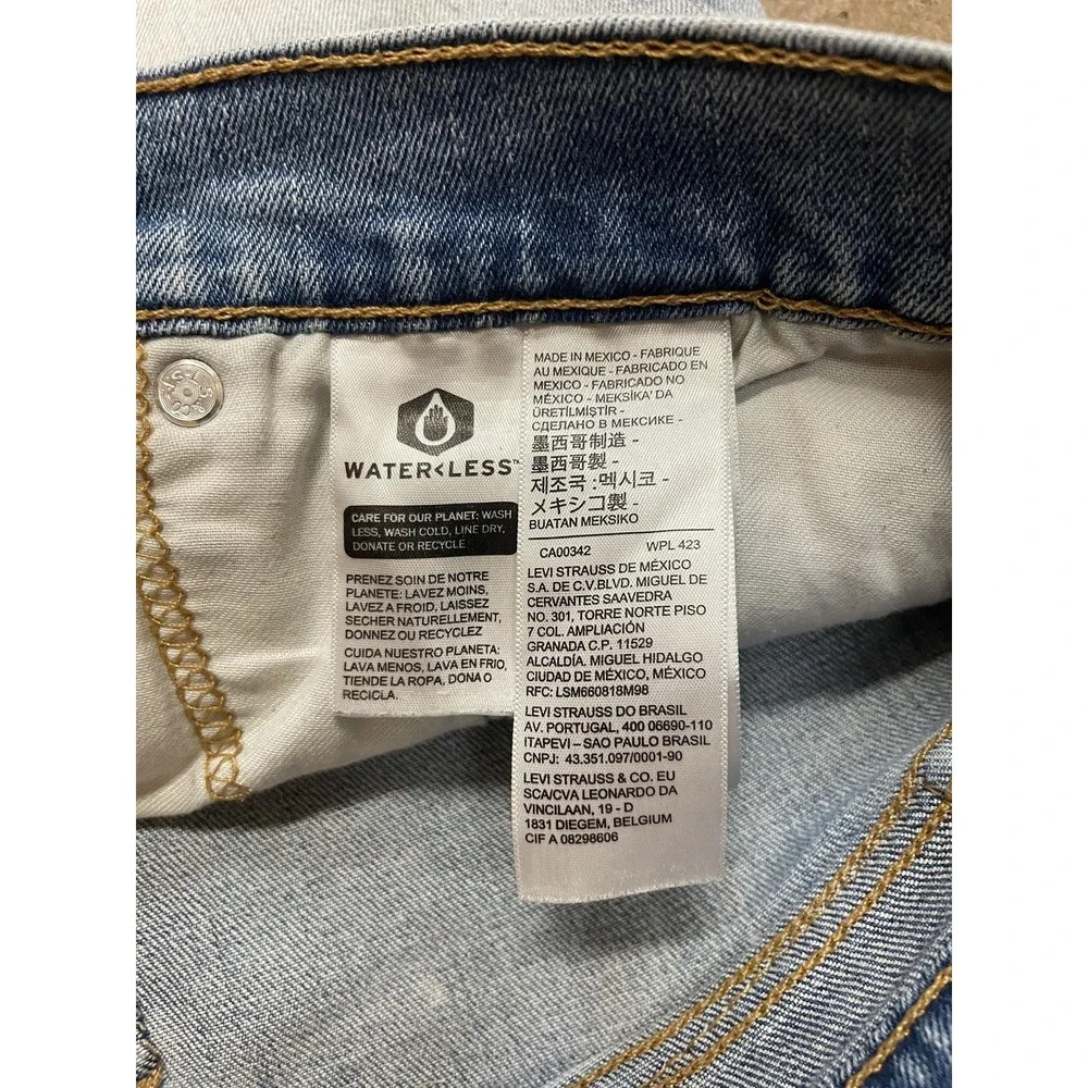 Levis 505 Shorts Mens 40 Light Wash Blue Denim Distressed Cutoff Raw Hem Zip Fly